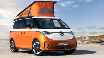 VW ID Buzz California - Mit Küche und Ausstelldach wird der Elektro-Bulli zum grünen Wohnmobil