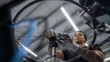 freizeit: manufaktur bis fließband: fahrradbranche fasst weiter tritt