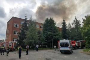 heftige explosion auf fabrikgelände nahe moskau