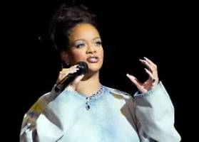 Auch Geschlecht wird verraten: Rihanna soll wieder Mutter geworden sein