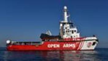 seenotrettung: italien setzt drei rettungsschiffe innerhalb von 48 stunden fest