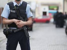 in streifenwagen gefunden: sachsens polizei stöbert verlorene maschinenpistole auf