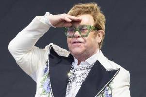 Elton John nach Sturz eine Nacht in Klinik