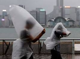 heftigster sturm seit 1949: super-taifun saola rückt auf hongkong zu