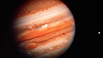 Einschlag auf Gasriesen - Jupiter wird von Objekt getroffen