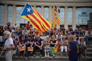 Zehntausende besuchen Demo für Kataloniens Unabhängigkeit