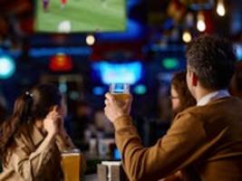 pintflation: je voller das pub, desto teurer das bier