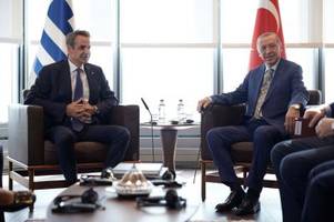 Mitsotakis und Erdogan vereinbaren Treffen im Dezember