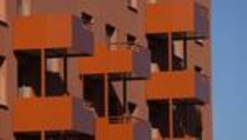 Wohnungsmangel in Deutschland: Gewerkschaftsbund warnt vor unbesetzten Stellen durch Wohnungsnot