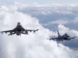 aber wohl nicht für den kampf: auch belgien könnte der ukraine f-16-jets liefern