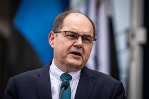 Warum Serbien dem CSU-Politiker Christian Schmidt droht
