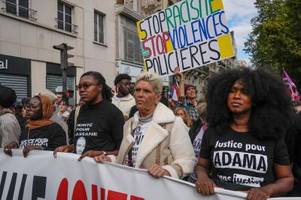 Tausende demonstrieren in Frankreich gegen Polizeigewalt