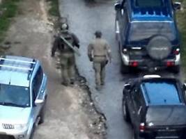 verschanzt im klosterkomplex: vier tote bei kämpfen im kosovo