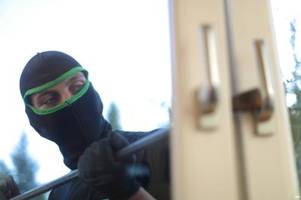 einbrecher dringen in wohnung ein