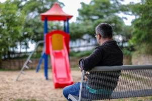 Von Genen bis Gefühl: Was macht einen Vater aus?