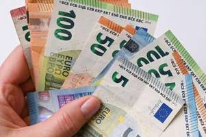 Wie viele Rentner bekommen mehr als 3000 Euro Rente?