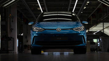 Netzwerkstörung : Volkswagens Produktion steht still