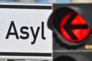 Berlin lenkt in der EU-Asylreform ein, doch der Streit geht weiter