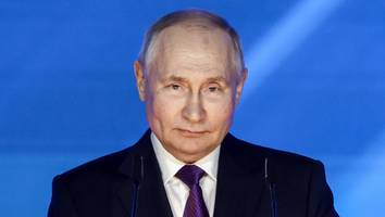 „Das sehe ich regelmäßig in meiner Klinik“ - Schönheitschirurg: Putin lässt sich regelmäßig Botox und Filler spritzen