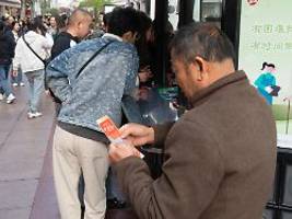 Immobilien- und Konjunkturkrise: Chinas Wirtschaftslage löst Lotto-Boom aus