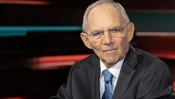 Wolfgang Schäuble - „Müssen einsehen, dass wir uns diese Asylpolitik nicht mehr leisten können“