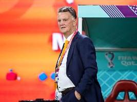 Traditionsriese Ajax funkt SOS: Louis van Gaal stürzt sich aus der Rente in die Krise