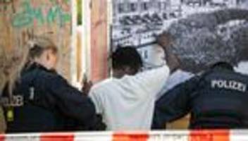 frankfurt am main: 180 polizeikräfte bei razzia im bahnhofsviertel im einsatz
