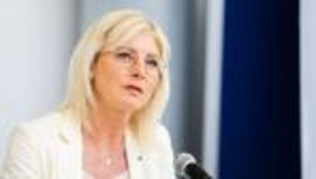 wahlen: sozialministerin scharf holt direktmandat in erding