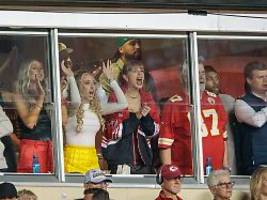 Mahomes stellt NFL-Rekord auf: Swift heizt Liebesgerüchte bei Chiefs-Sieg kräftig an