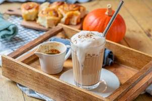 pumpkin spice latte: das herbst-getränk von starbucks zum selbermachen