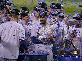 Erster MLB-Titel nach 63 Jahren: Bei den Texas Rangers eskaliert das unbekannte Glücksgefühl