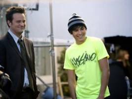 In Biopic über Friends-Star: Zac Efron würde gern Matthew Perry spielen