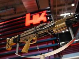 2023 weniger waffengeschäfte: heckler&koch trotz gewinneinbruch optimistisch