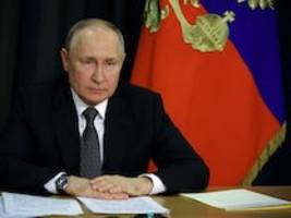 Russland: Putin inszeniert sich als Weltenlenker