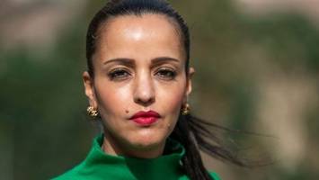 Facebook-Beleidigung: OLG Stuttgart gibt Chebli-Klage Recht