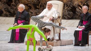 Disziplinarmaßnahme - Papst streicht seinem Kritiker Gehalt und Dienstwohnung im Vatikan