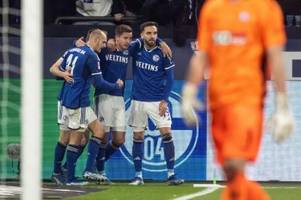 Höchster Saisonsieg für Schalke - Koschinat-Debüt missrät