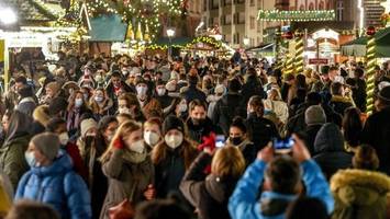 Corona: Hausärztechef hat dringende Warnung für Weihnachten