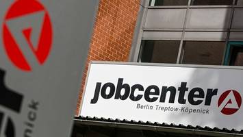 Hausbesuche vom Jobcenter: So reagiert die Berliner Politik