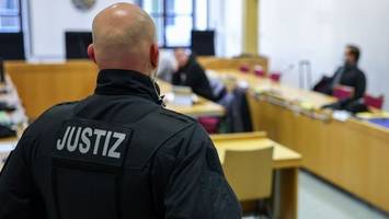 Jagd auf politische Gegner - Männer in Chemnitz vor Gericht