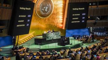 UN-Vollversammlung verlangt per Resolution Waffenstillstand