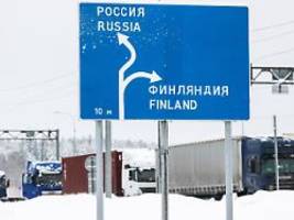 destabilisierung mit migranten: finnland schließt grenze zu russland wieder