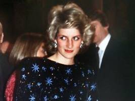 Unbekannter zahlt Rekordsumme: Kleid von Prinzessin Diana versteigert