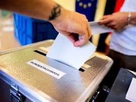 Urteil aus Karlsruhe: Bundestagswahl in Berlin muss teils wiederholt werden
