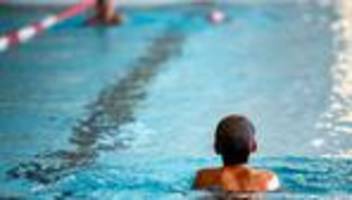 schwimmstätten: nur wenige grundschulen ohne schwimmunterricht