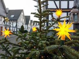 aus der schmoll-ecke: natürlich ist der weihnachtsbaum deutsche leuchtkultur!