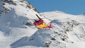 kärnten  - unbekannter lässt junge frau (22) nach ski-unfall verletzt zurück
