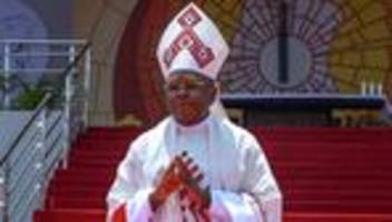 katholische kirche: afrikanische bischöfe lehnen segnung homosexueller paare ab