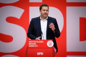 SPD-Chef: Junge Menschen nach Dienst-Bereitschaft fragen