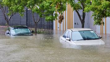 Wetterextreme - Damit die Versicherung bei Hochwasser immer zahlt, hilft diese wichtige Klausel